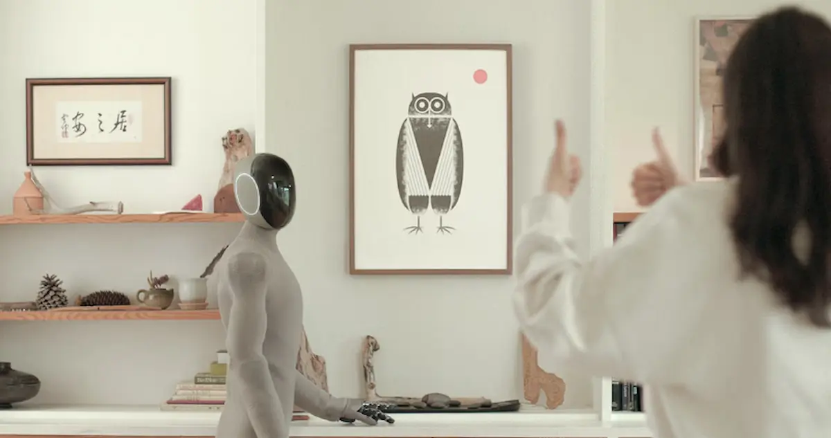 Đánh giá chi phí đầu tư CAPEX 20.000 USD của robot 1X Neo trong môi trường tương tác thực tế.