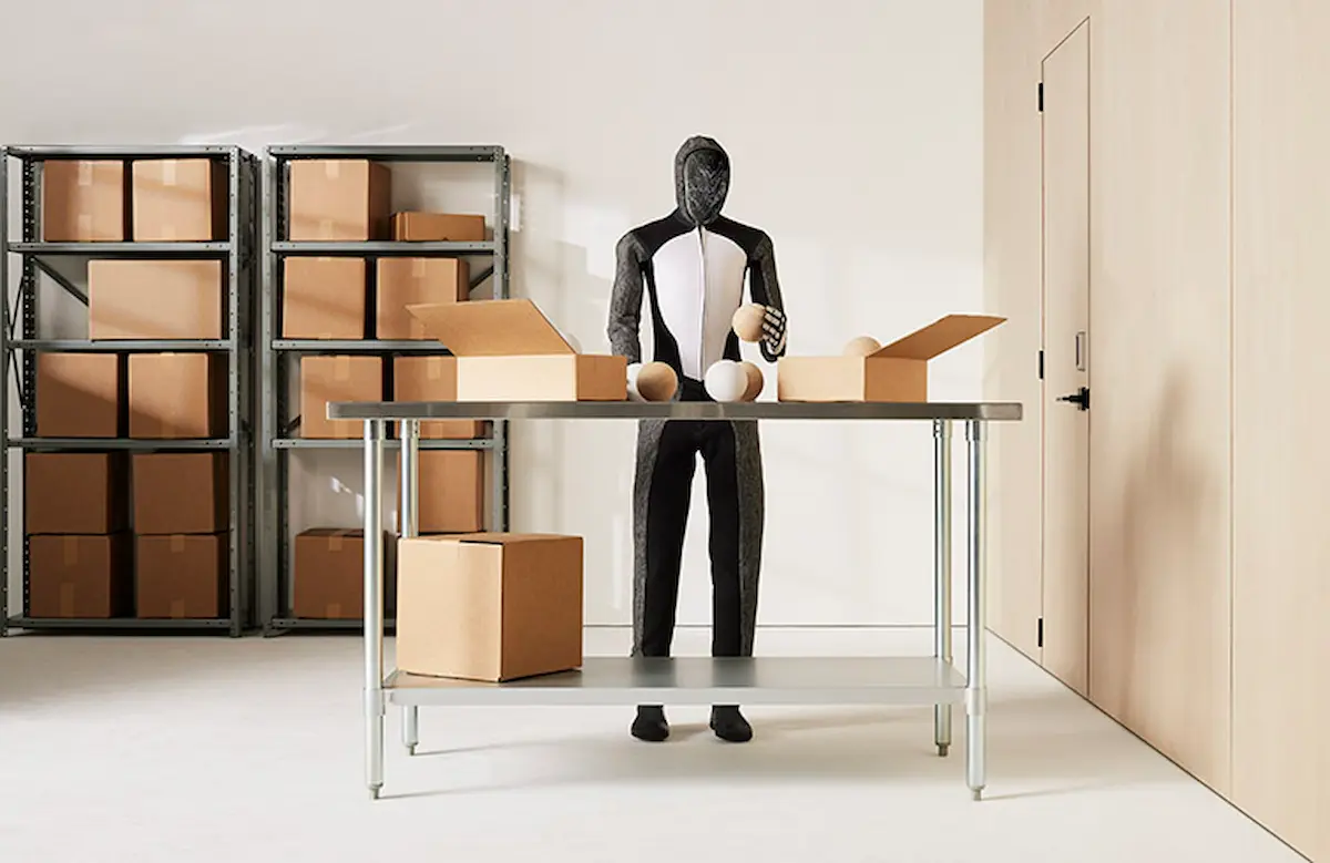 Đánh giá thời gian chu kỳ và năng lực phân loại hàng hóa của robot 1X Neo.