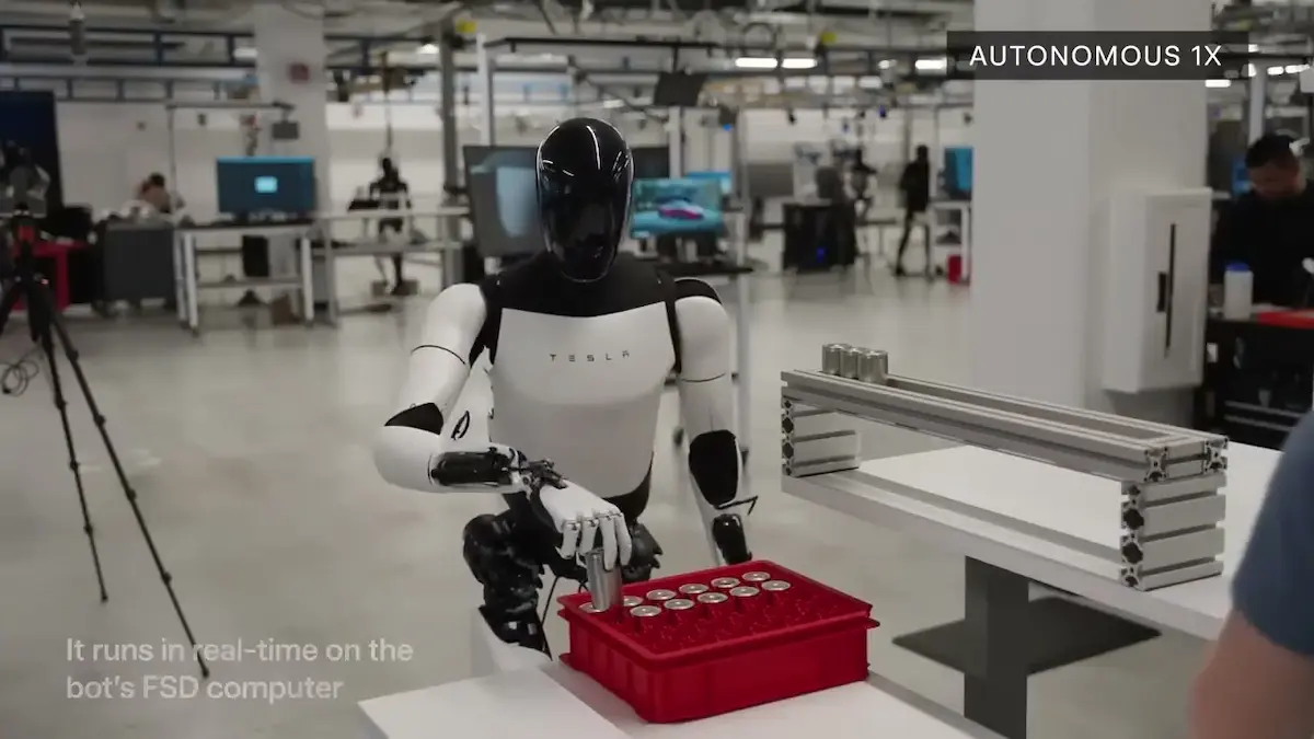 Robot Tesla Optimus Gen 2 tự chủ phân loại pin 4680 bằng mạng nơ-ron đầu cuối tại nhà máy Giga Texas.