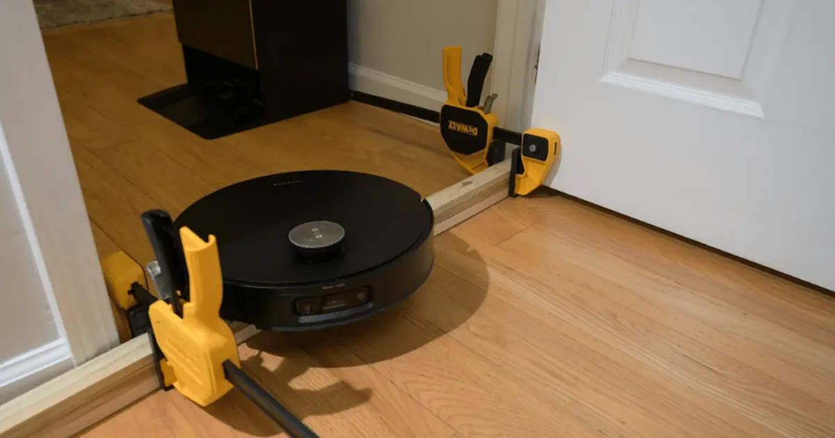 Cấu trúc bánh xe ProLeap giúp Dreame X60 Max Ultra vượt rào cản địa hình nhưng dễ cuốn kẹt dị vật.