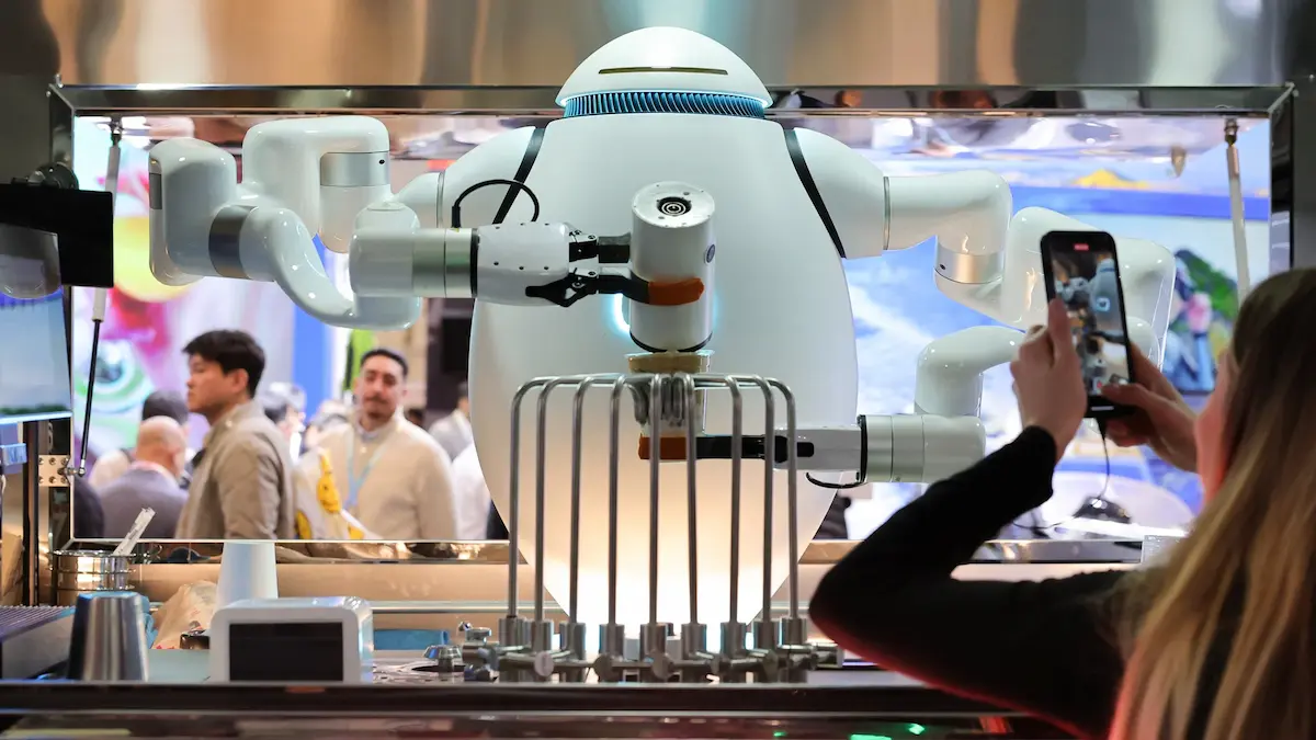 Đánh giá robot ADAM hoạt động thực chiến và tối ưu định biên nhân sự F&B.