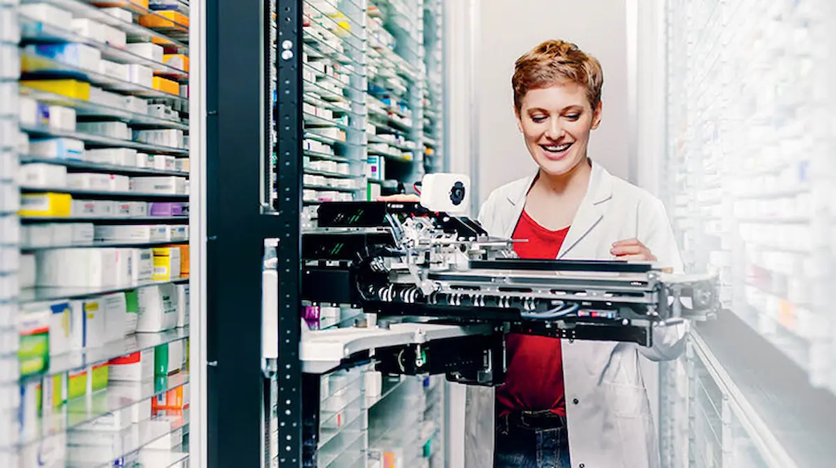 Tối ưu không gian lưu trữ và giải phóng vốn lưu động với thuật toán kho của robot BD Rowa Vmax